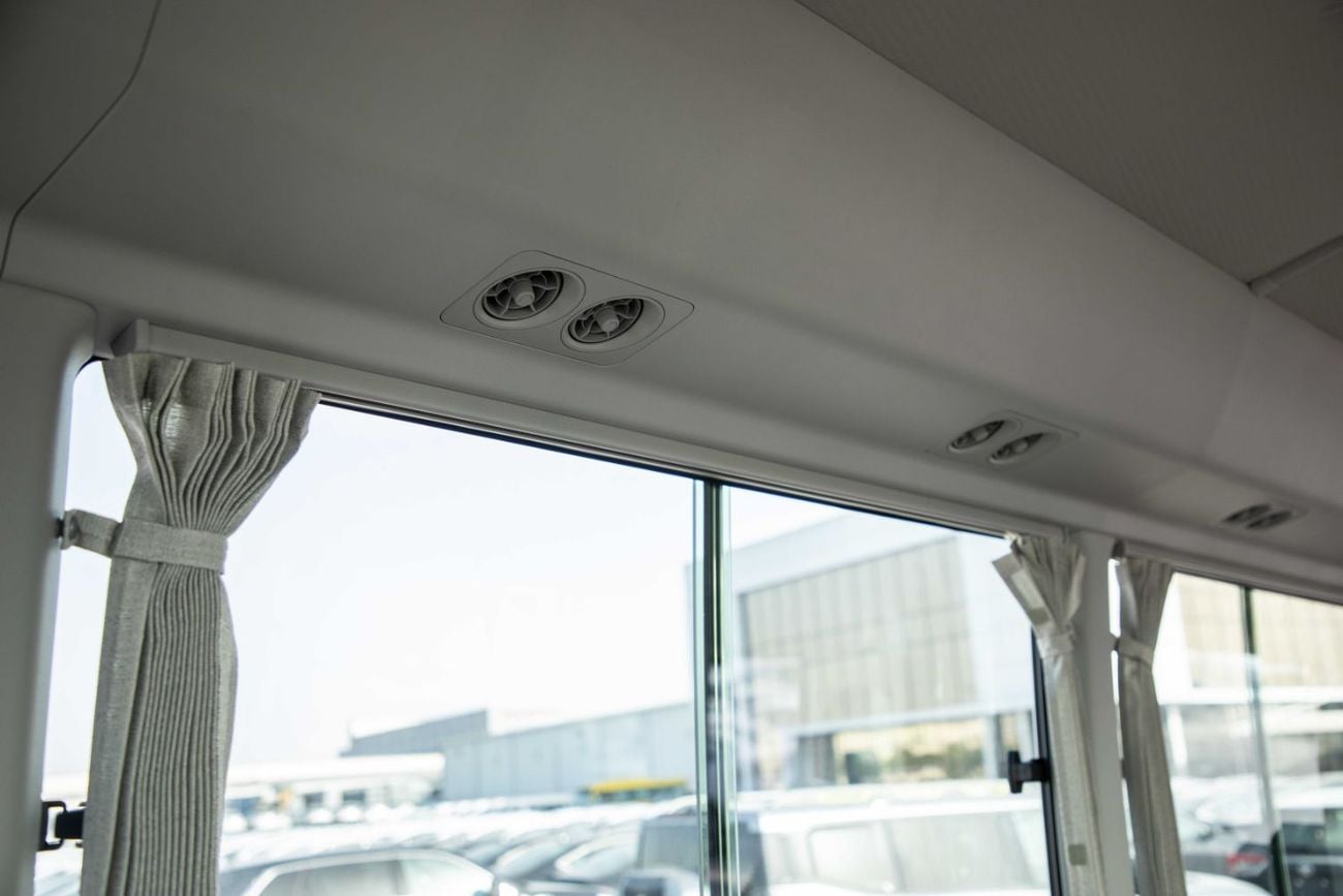 تويوتا كوستر 30 Seater 4.0L - White Inside Grey | Export Only