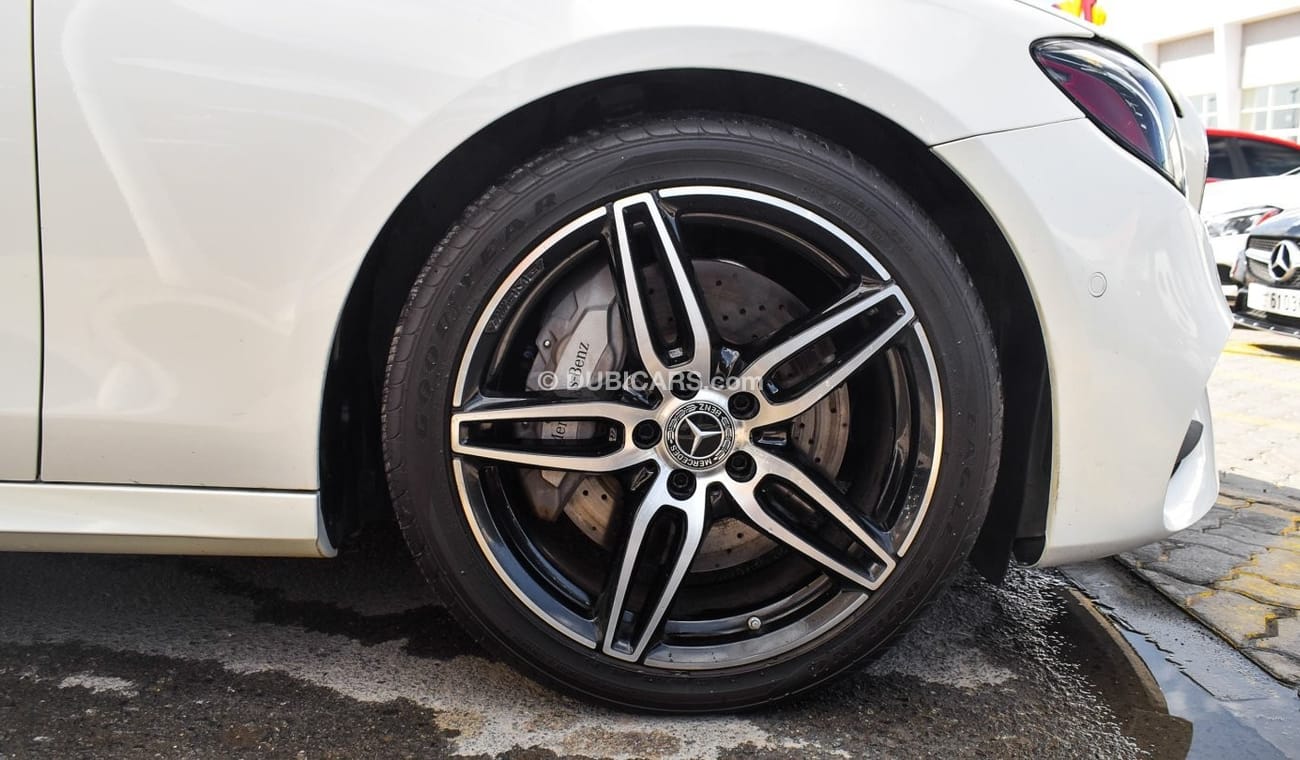 Mercedes-Benz E300 Warranty Included - Bank Finance Available ( 0%)