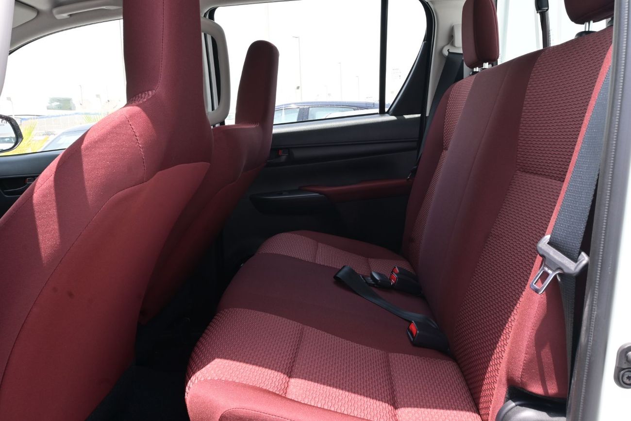 Toyota Hilux GL 2.4L Double Cab Utility Toyota Hilux 2.4L Diesel Manual 4WD, Model 2025, Color White