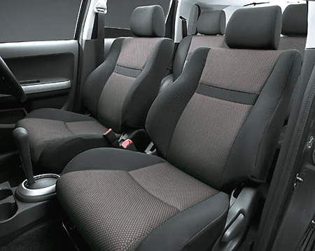 Toyota IST interior - Seat