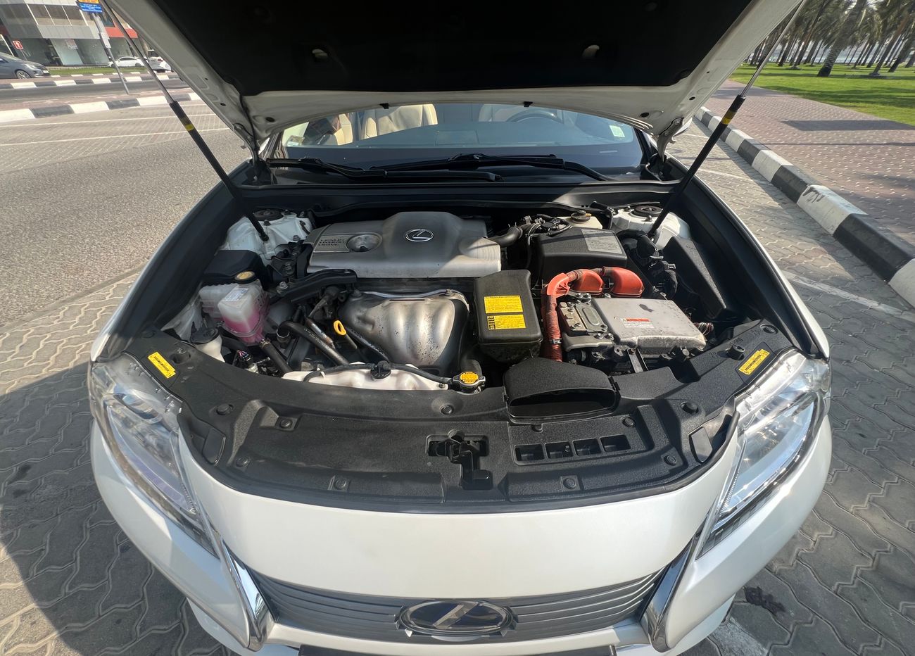 لكزس ES300h Hybrid 2.5L