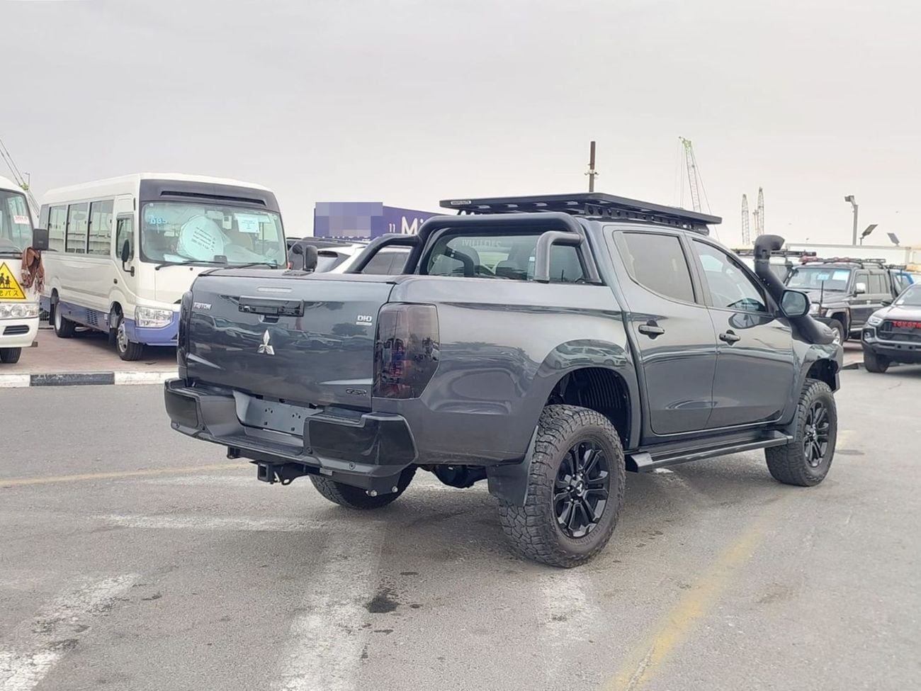 ميتسوبيشي تريتون MITSUBISHI TRITON PICKUP RHD 2020 MODEL 2.4 L DIESEL AUTOMATIC(PM04983)
