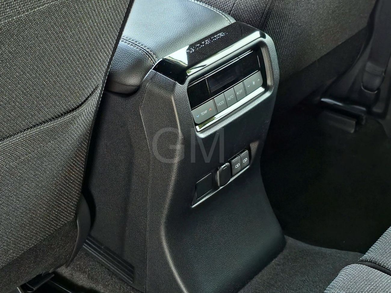 Toyota Prado TOYOTA PRADO PETROL 2.4T - URBAN - E - FULLY BASIC - 2025 MODEL - BLACK INSIDE BLACK - OMANI