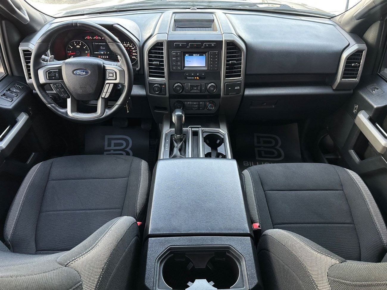 Ford F 150 Raptor FORD RAPTOR F-150 V8 CABIN & HALF | GCC | 2019 | FULL SERVICE HISTORY IN AL-FUTTAIM