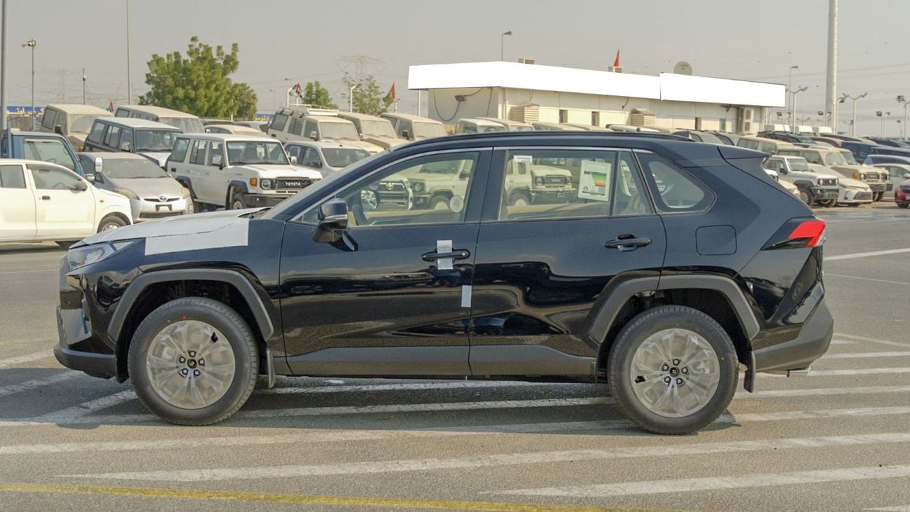 تويوتا راف ٤ 2025 Toyota RAV4 XLE 2.0L AT Petrol AWD (Black)