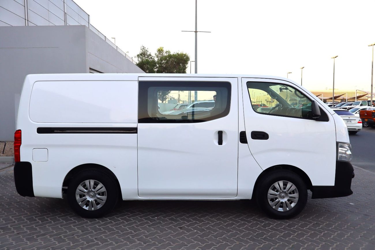 Nissan Urvan 6-Seater Manual (5-Door)