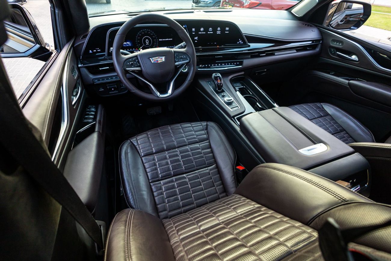 Cadillac Escalade Sport Platinum 6.2L 4WD