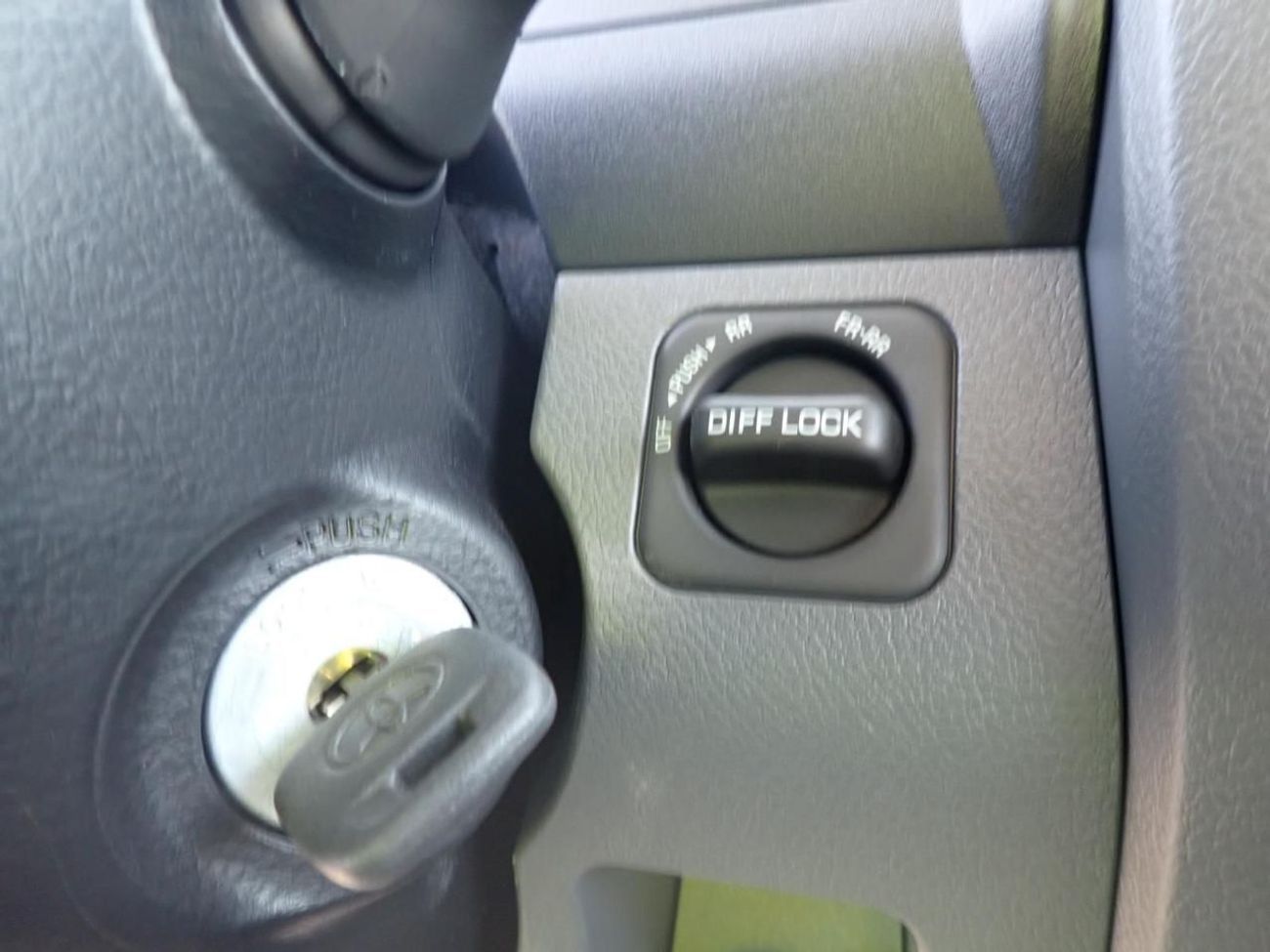 Toyota Land Cruiser Pick Up New Toyota LC 79 SC 4.2L Diesel V6 Model 2025