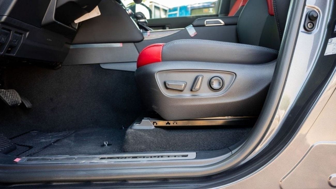 Toyota Land Cruiser Toyota LC300 3.3L VXR diesel 2025 V6