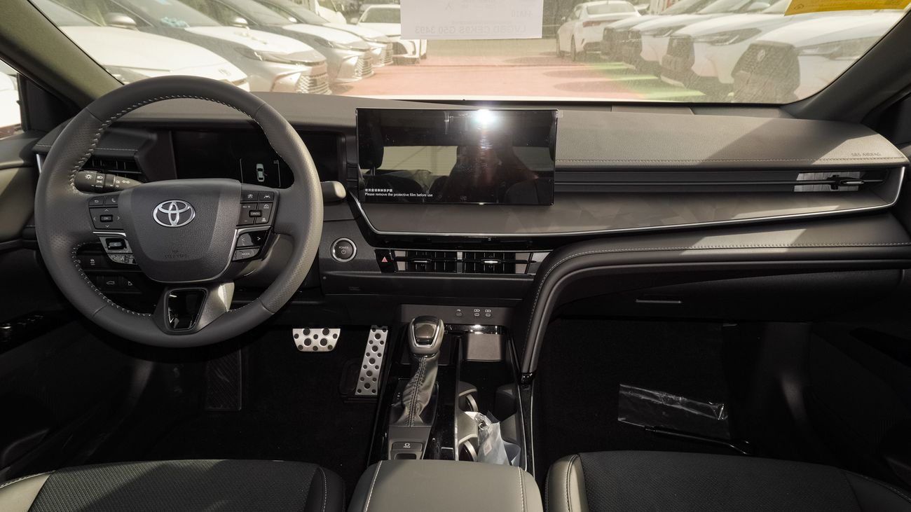 Toyota Camry 2.5S  HEV