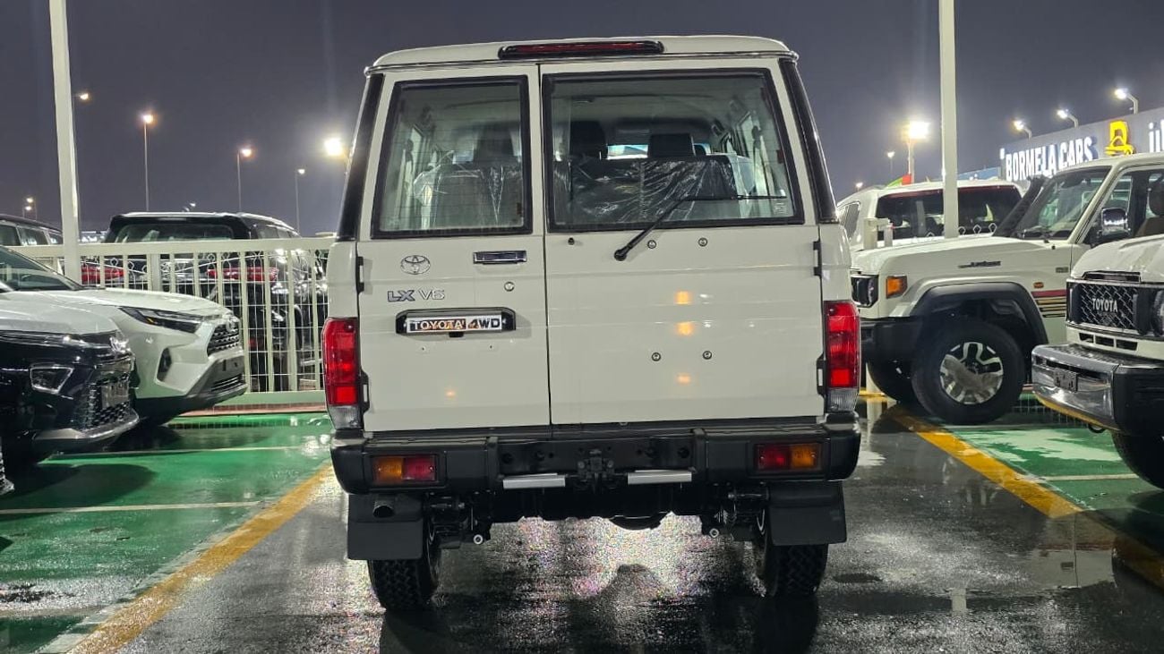 تويوتا لاند كروزر 70 Std 4.0L AWD