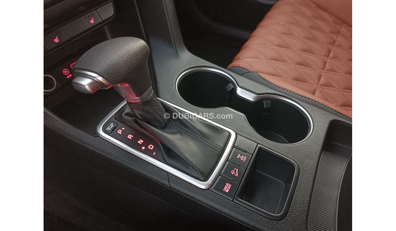 كيا سبورتيج LX AWD / V4 / 2.4L /1 YEAR WARANTY / INSURANCE- REGISTERATION (LOT # 605242)