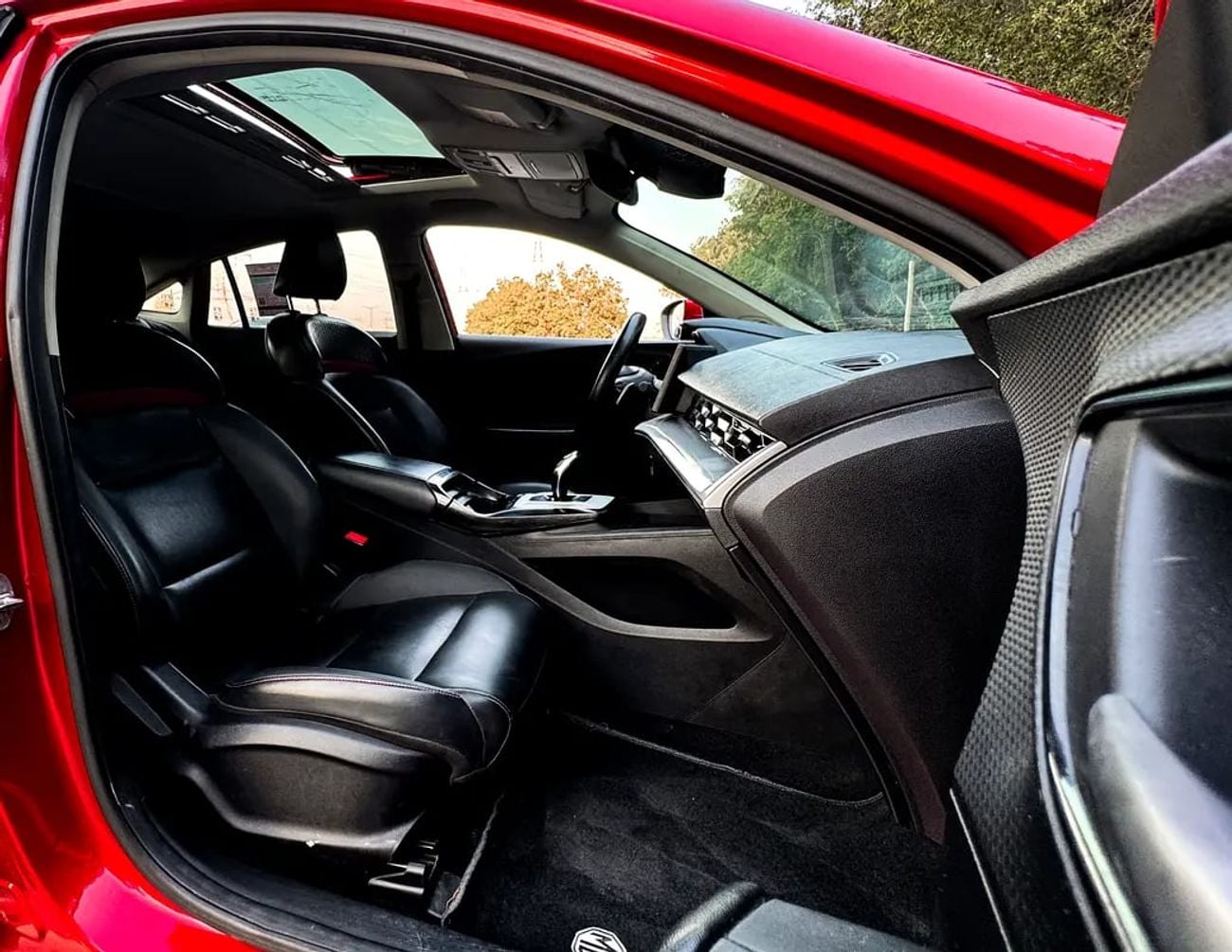 MG GT LUXURY 1.5 L | | GCC | Full Option | Accident-Free | In Excellent Condition | 588 P.M