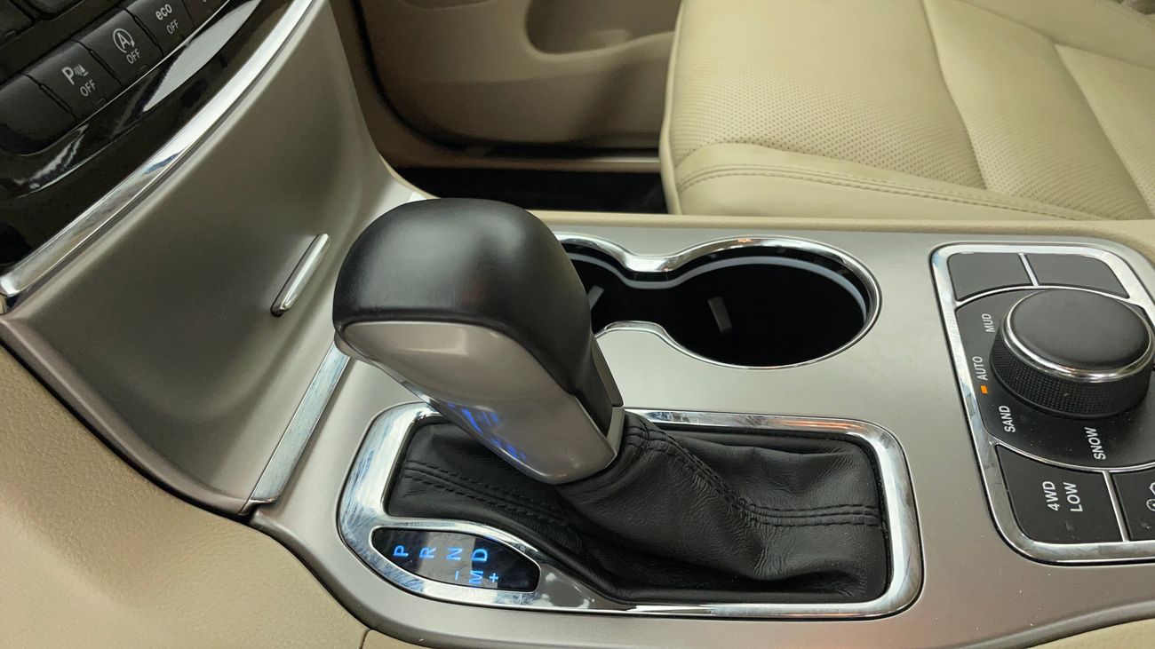 جيب جراند شيروكي LIMITED 3.6 | بدون دفعة مقدمة | اختبار قيادة مجاني للمنزل