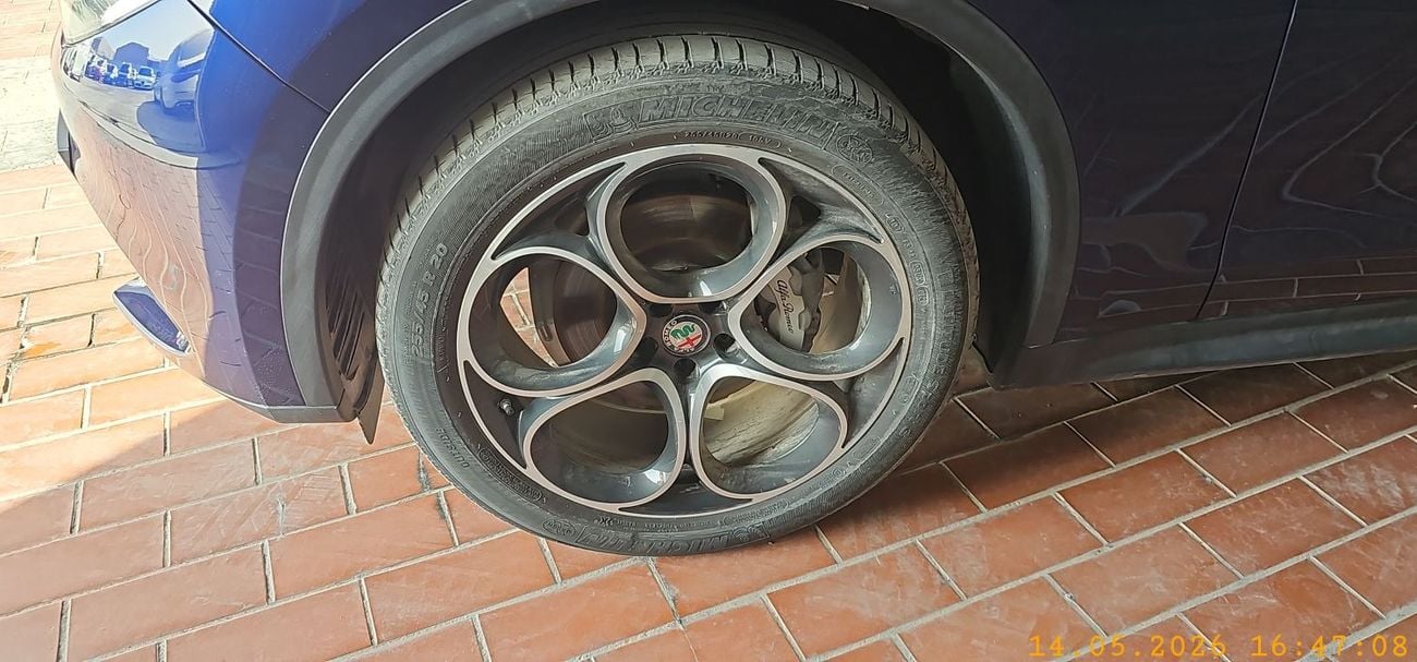 Alfa Romeo Stelvio SUPER 2.0