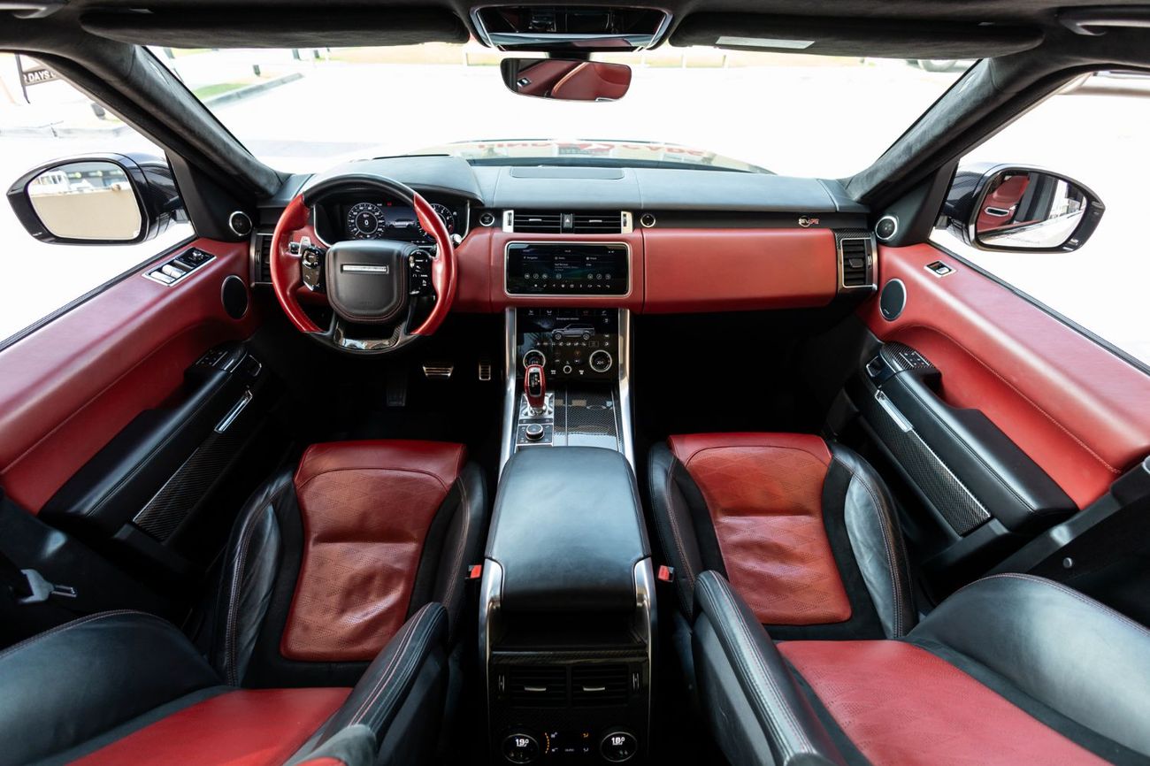 Land Rover Range Rover Sport SVR 5.0L (550 HP)