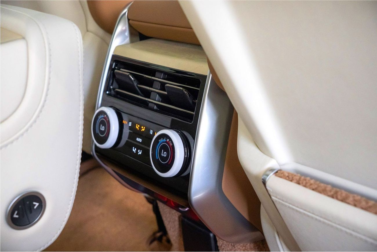 Land Rover Range Rover SV Autobiography / Full PPF / Al Tayer Warranty