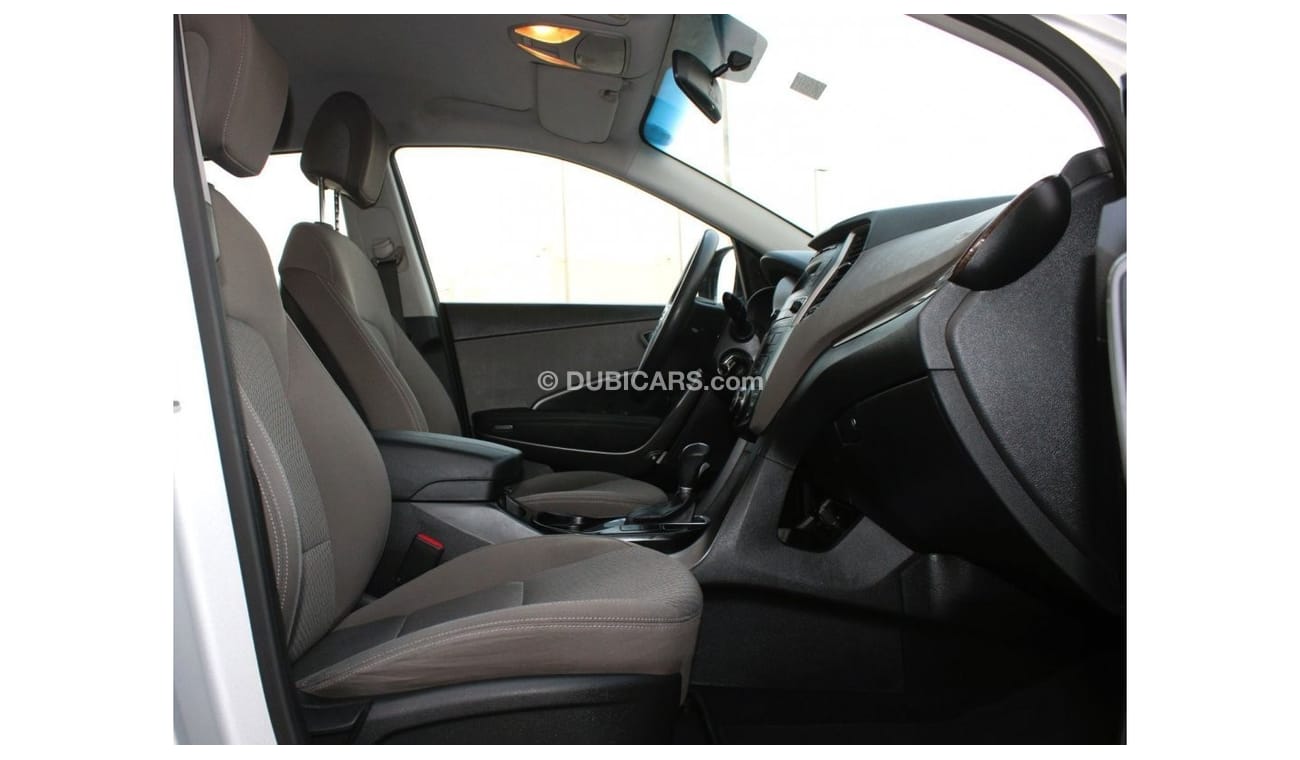 هيونداي سانتا في هيونداى سنتافى 2018 فضي 2.4 خليجي بحالة ممتازة بدون حوادث