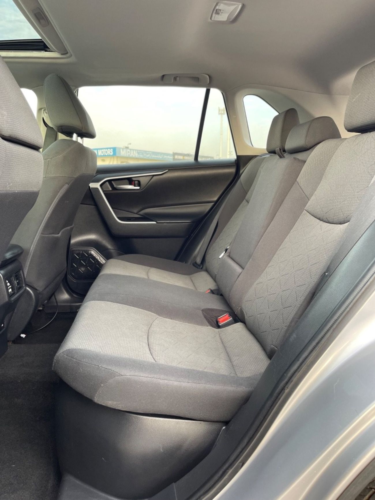 Toyota RAV4 2021 TOYOTA RAV4 XLE HYBRID FULL OPTIONS IMPORTED FROM USA