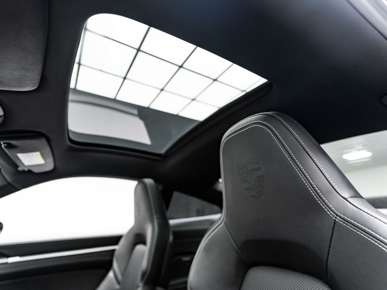 Porsche 911 Carrera 4S 3.0L (444 HP) Coupe 2020 Porsche 911 Carrera 4S, 2026 Porsche Warranty, Carbon Fibre Exte