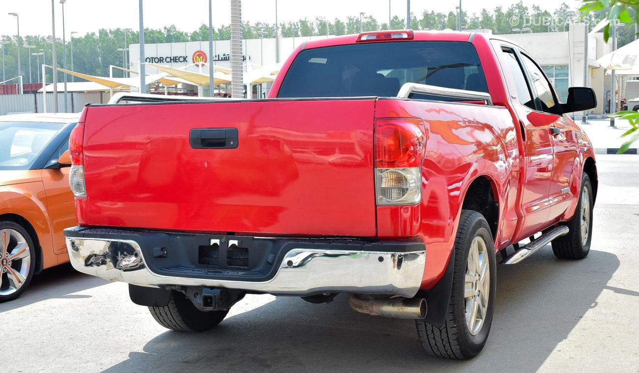 Toyota Tundra SR5 / WARRANTY/ SUPER SUPER CLEAN