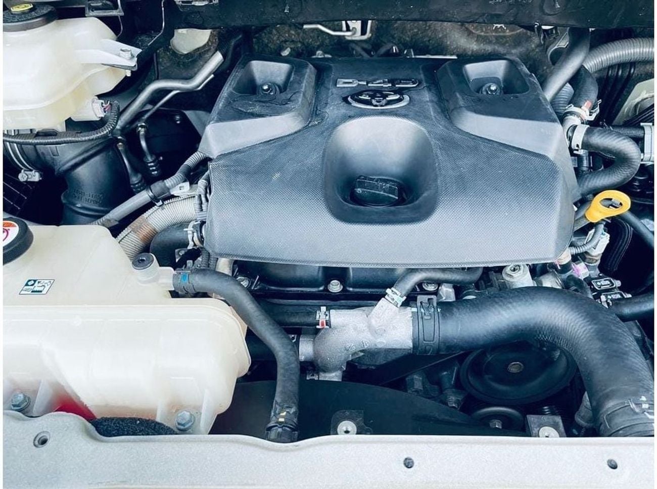 Toyota Hiace DLS - STD ROOF 2019 Model Commuter, 2.8L Turbo Diesel Automatic Full Option