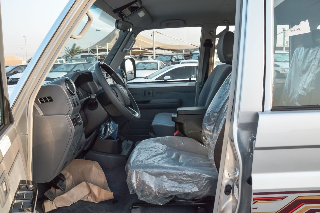 Toyota Land Cruiser TOYOTA LAND CRUISER 76 SERIES 4.5L 4WD SUV 2024 FULL OPTION | REAR CAMERA | DIFFERENTIAL LOCK | VINC