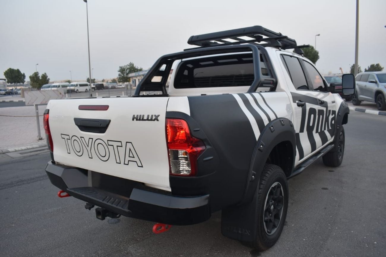 Toyota Hilux GLX diesel right hand drive 2,8l automatic gear only for export available