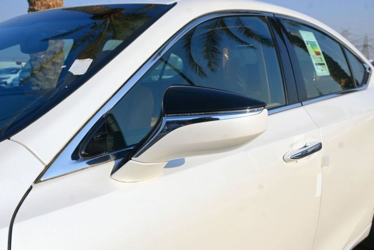 Lexus ES 300 LEXUS ES 300 HYBRID 2.5L MODEL 2024 GCC