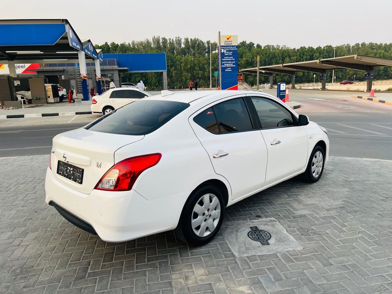 Nissan Sunny SV