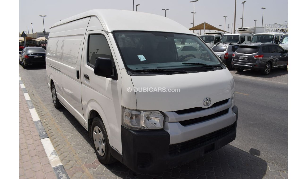 Toyota Hiace GL - High Roof LWB Toyota Hiace Highroof Van, Model:2016. Excellent condition