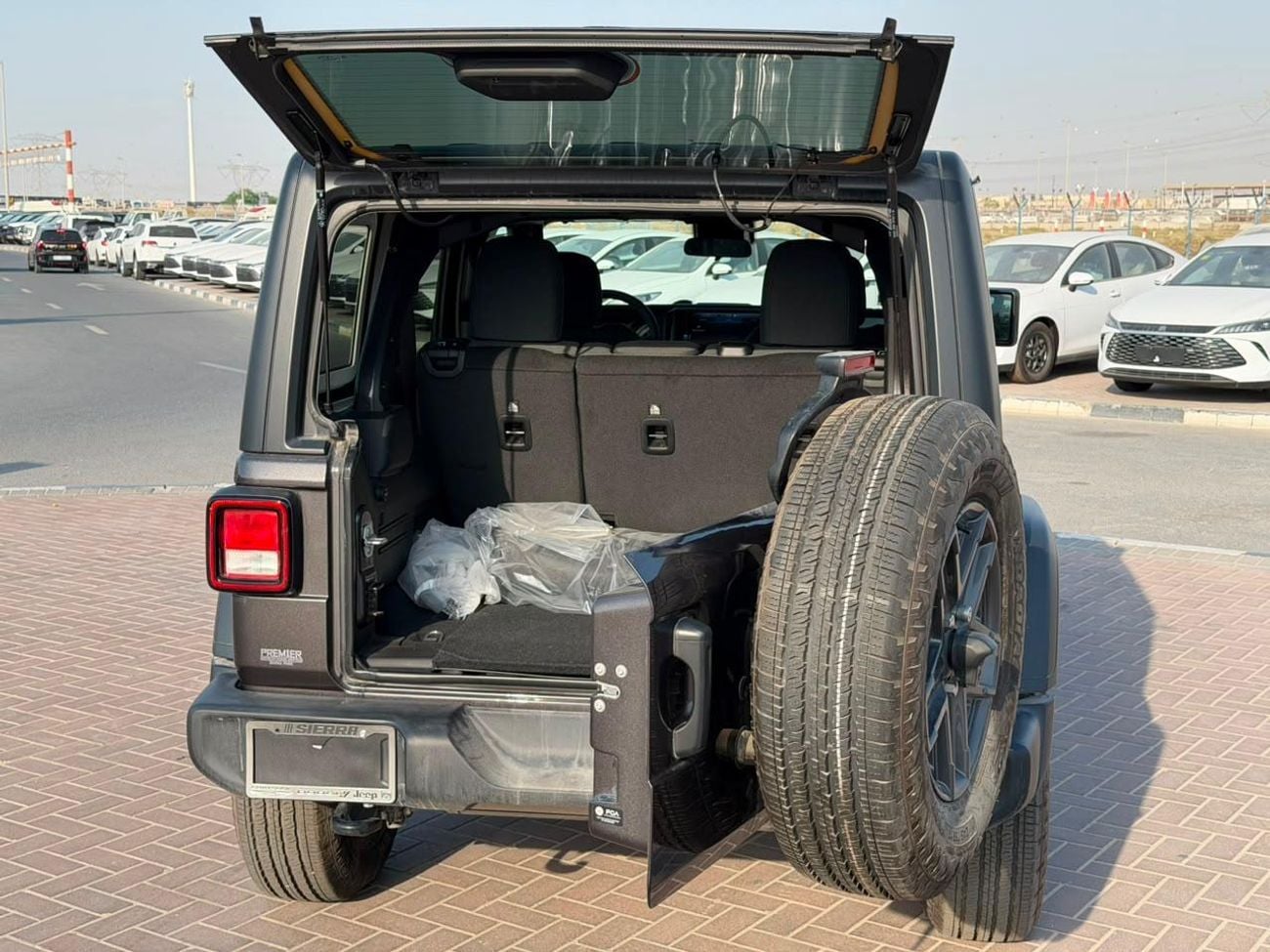 Jeep Wrangler SPORT 2.0L Petrol 2024 Export Price @ 125,000 AED