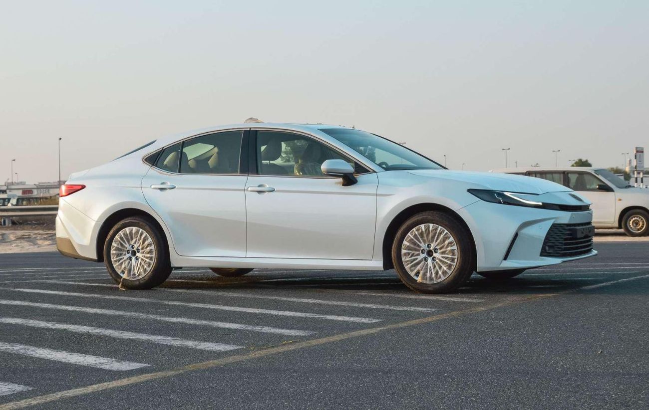 تويوتا كامري LE 2.5L FWD SEDAN 2026