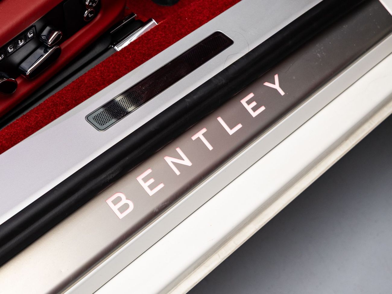 Bentley Continental GT 4.0T V8 The BEST Ramadan Offer in the UAE - Limited Time Only! Bentley Warranty + Service Contract,