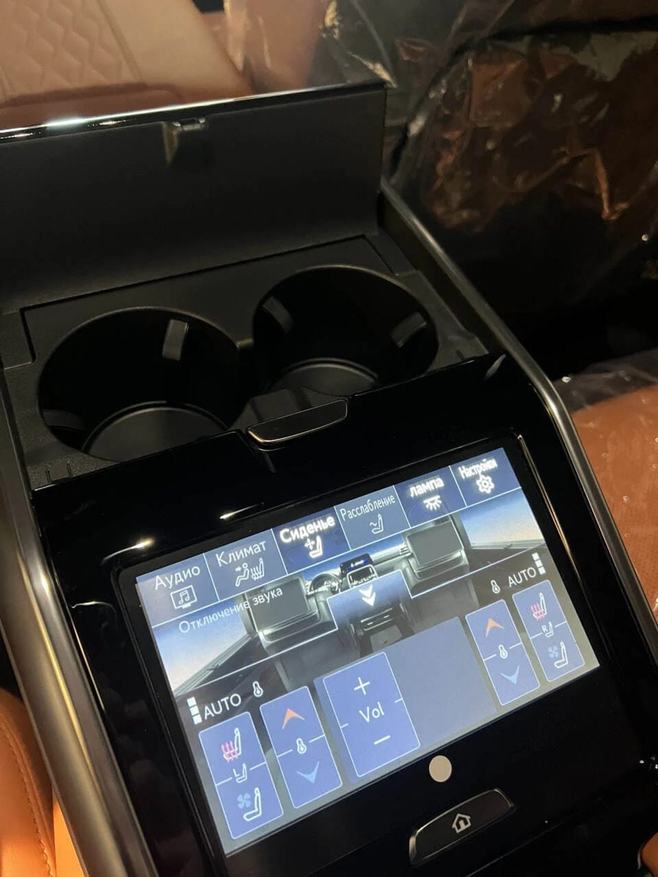 Lexus LX 600 3.5l PETROL A/T VIP 4 SEATER FULL OPTION EUROPE SPECIFICATION