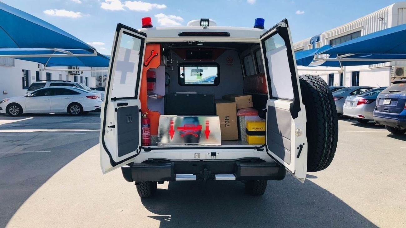 Toyota Land Cruiser 70 LC 78 HARDTOP 2.8L MT 78 Ambulance Conversion [Type 1 & 2]