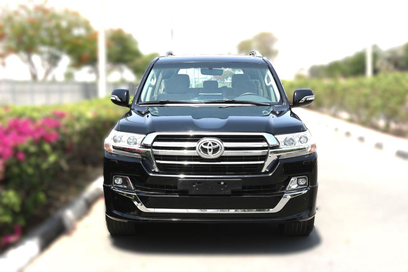 Toyota Land Cruiser GXR 4.6L TOYOTA LAND CRUISER GXR V8 MODEL 2019 GULF SPACE WITH SUNROOF