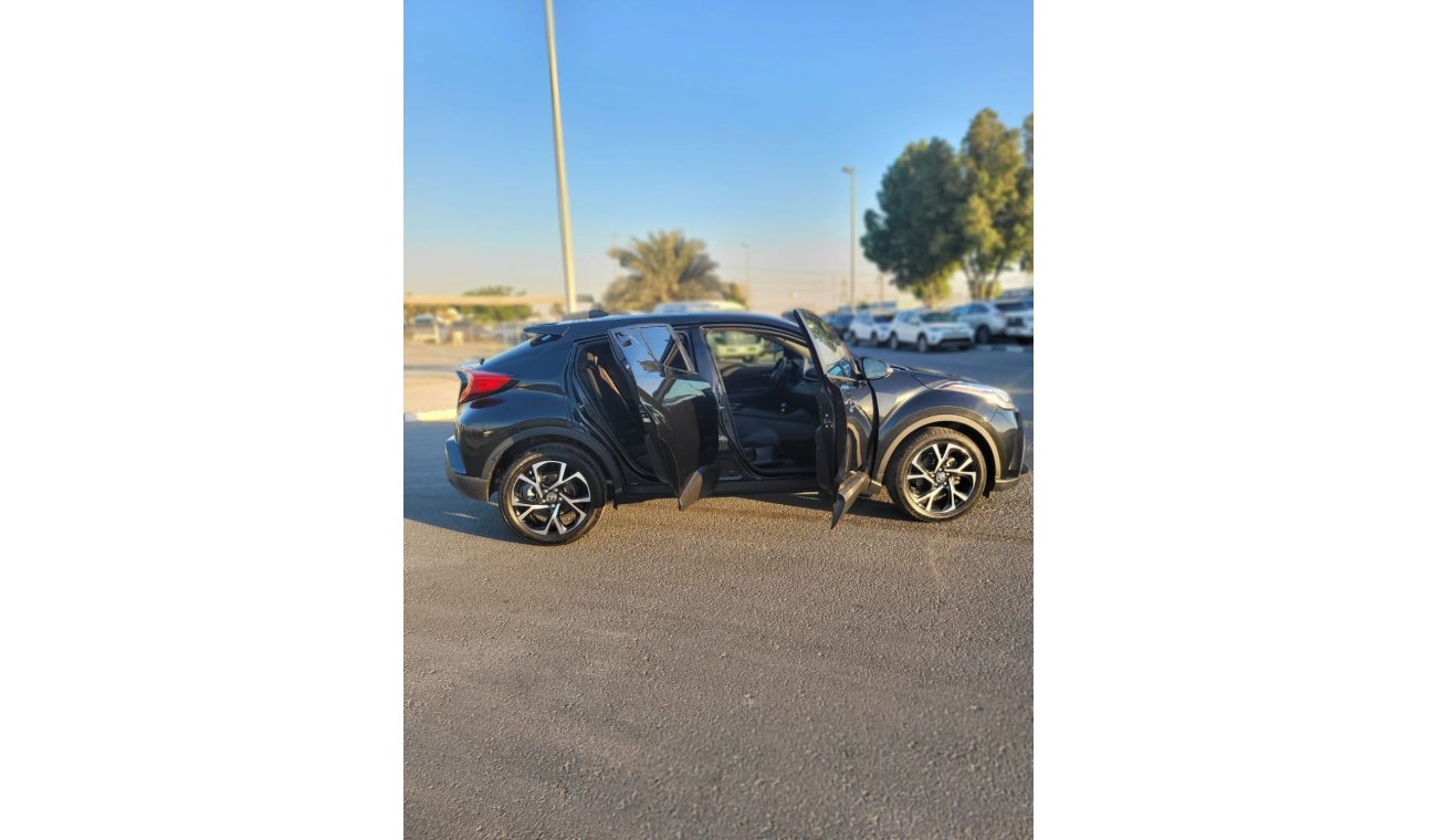 Toyota CHR TOYOTA C H R 2020 CLEAN CAR