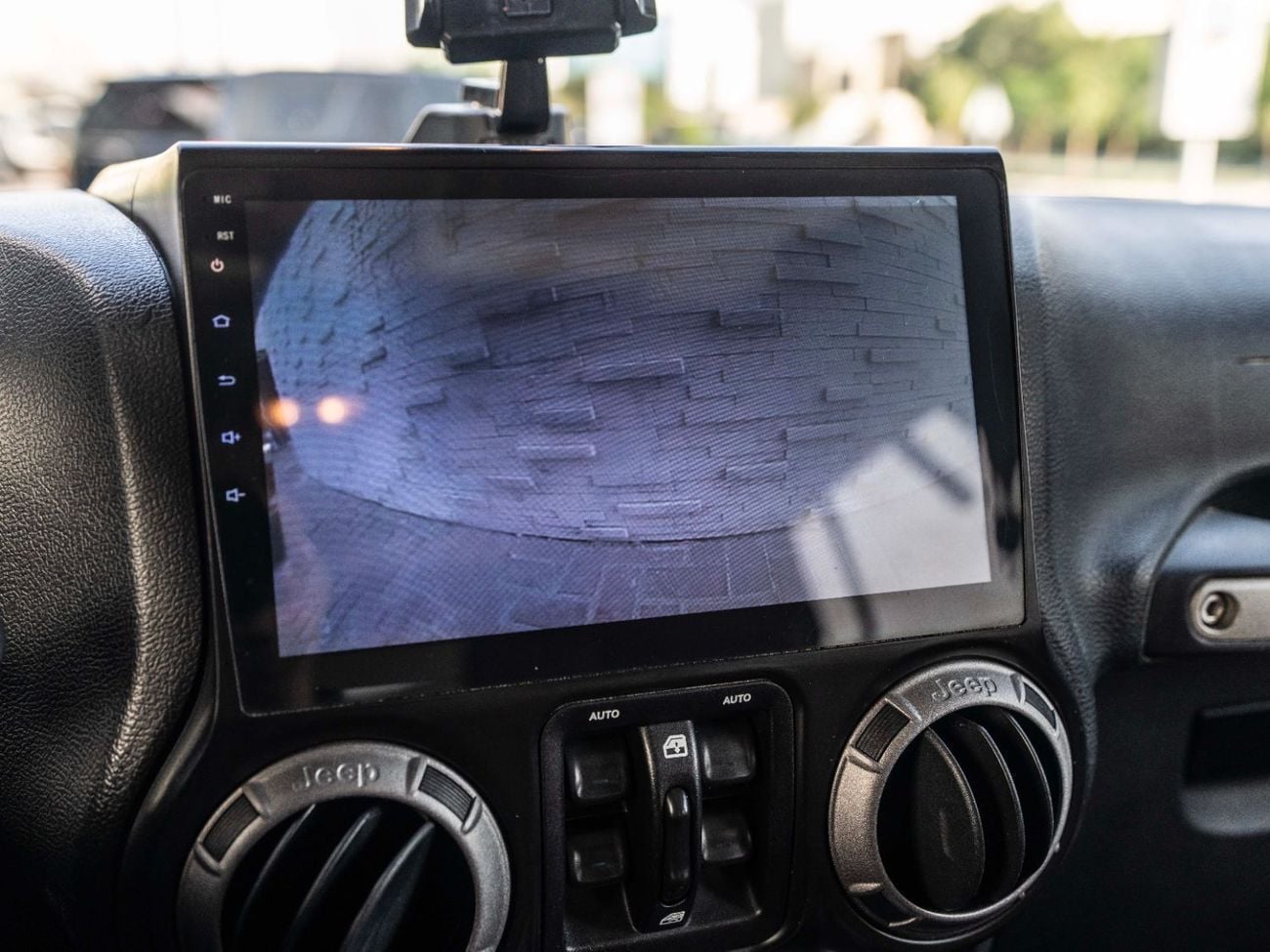 Jeep Wrangler Unlimited Sport 3.6L A/T