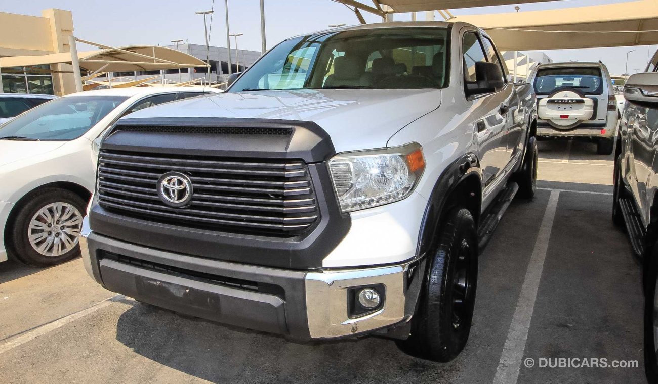 Toyota Tundra 5.7 L V8 - 0% Down payment - VAT included