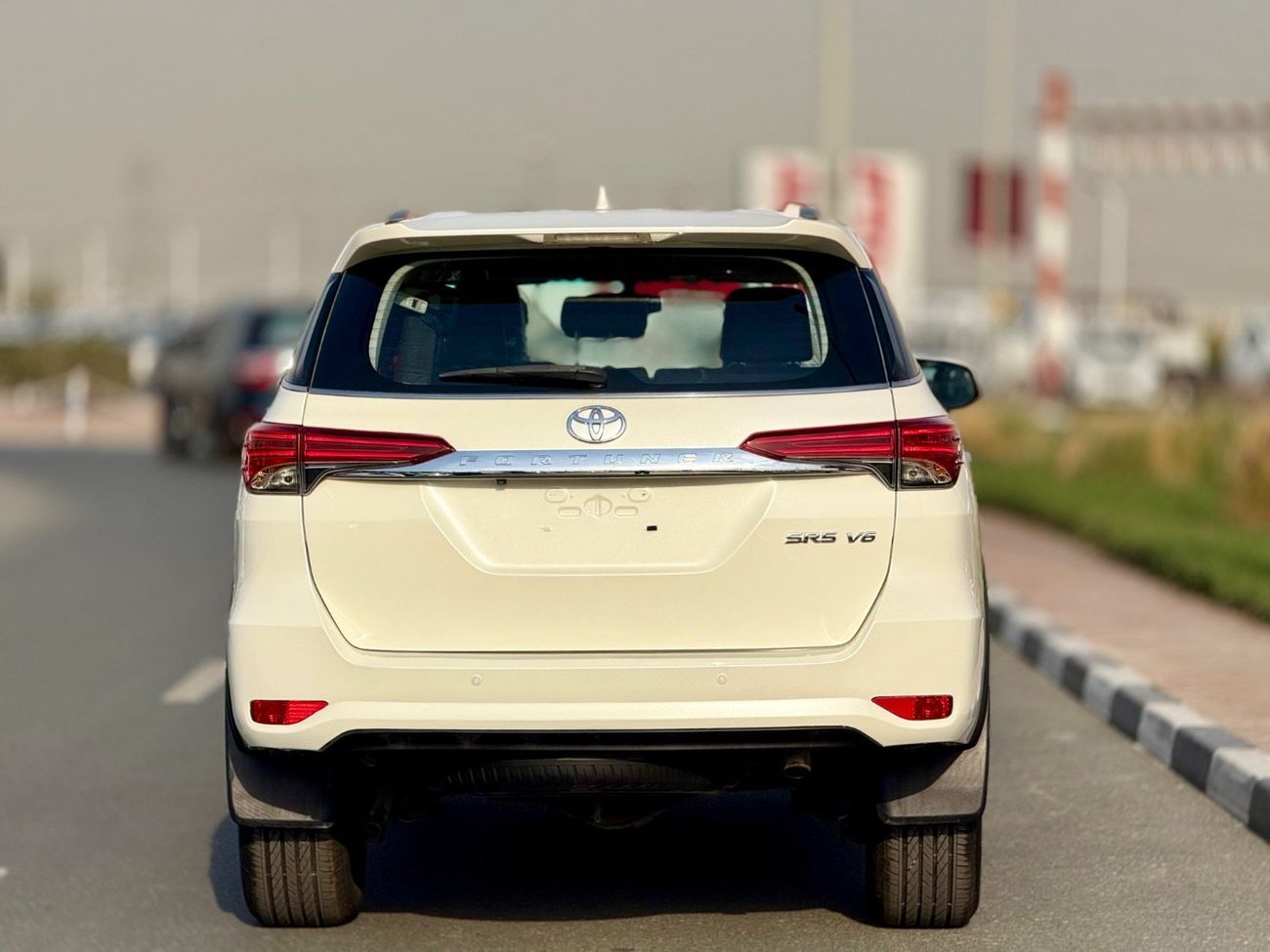 تويوتا فورتونر Toyota Fortuner Model 2018 fuel petrol V6 left hand drive