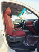 Toyota Hilux SR5 FULL OPTION / A/T / 2.4L V4 DIESEL / DVD + CAMERA / BLIND SPOT / 4WD (CODE # HDAF2)