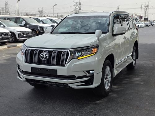Toyota Prado 2022 shape ,diesel 3.0 liter right hand drive auto transmission