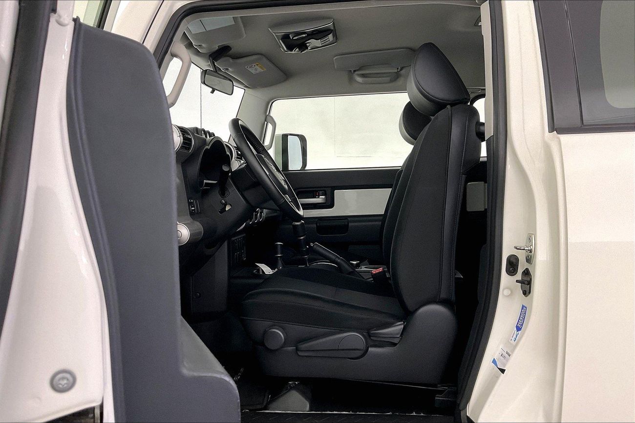 Toyota FJ Cruiser GXR | Guaranteed Warranty | 0 Down Payment