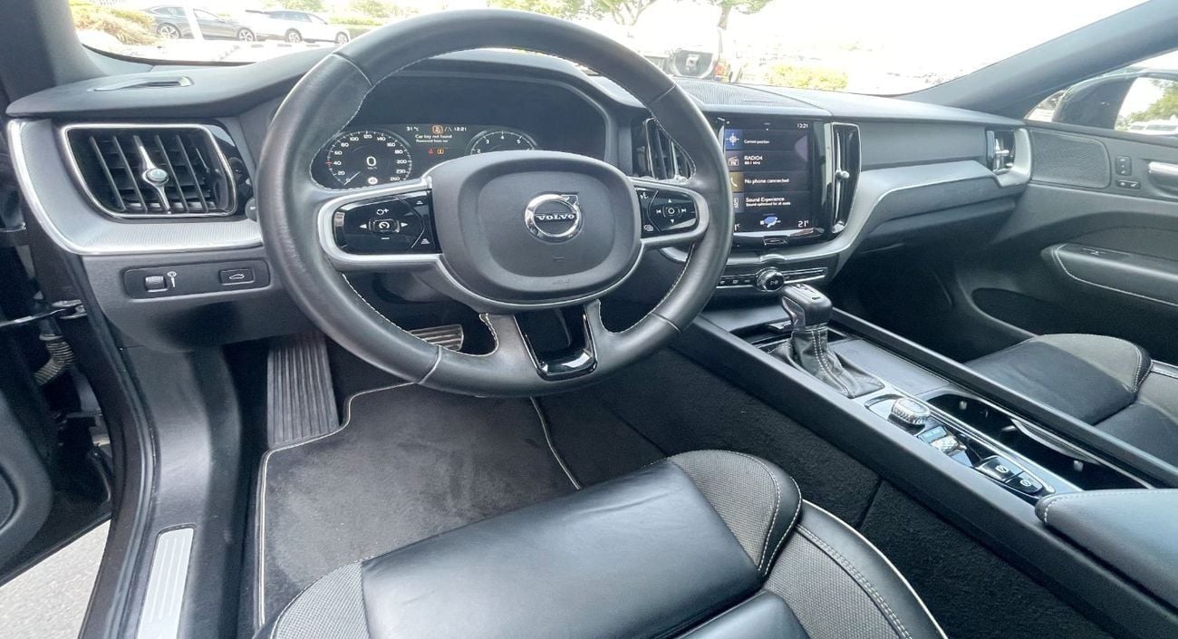 فولفو XC 60 Momentum 2.0L AWD