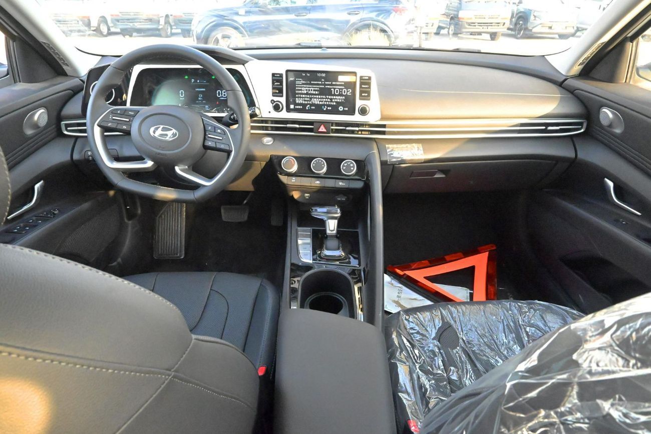 هيونداي إلانترا Hyundai Elantra 1.5L 2025