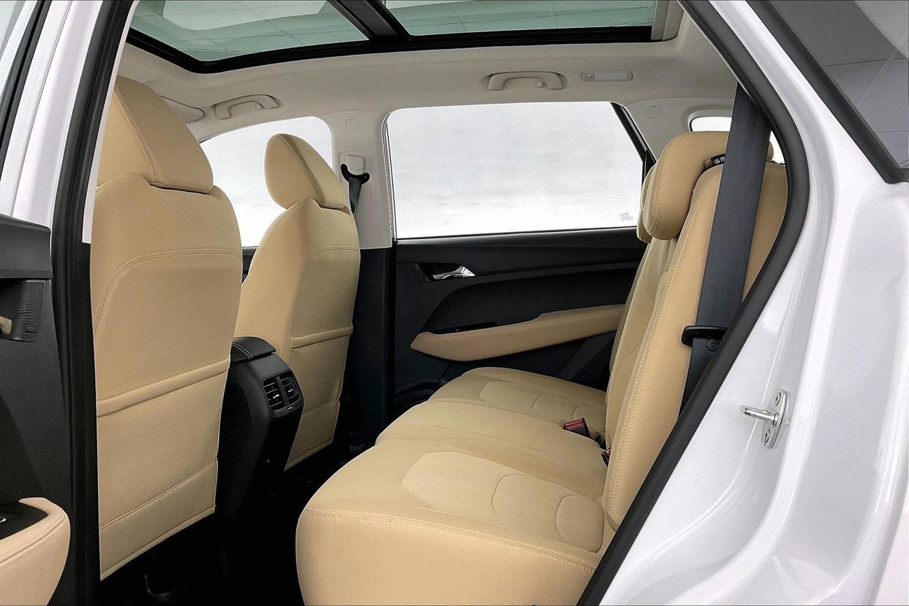 Chevrolet Captiva Premier| 1 year free warranty | Exclusive Eid offer