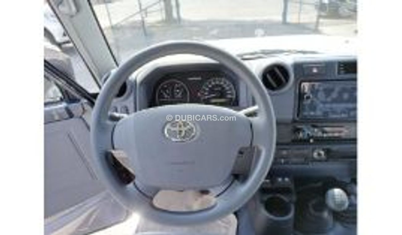 Toyota Land Cruiser 70 4.0L 3 Doors 2021