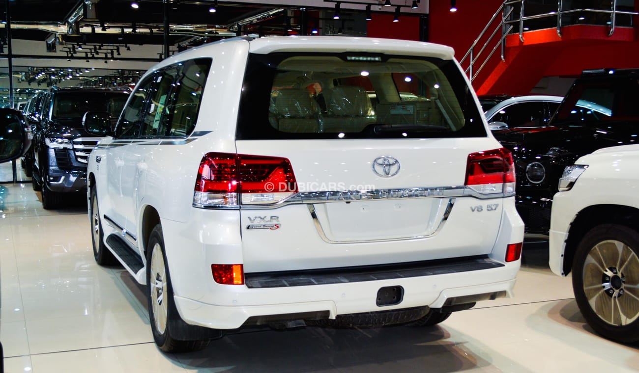 Toyota Land Cruiser VXR 5.7 V8 Grand Touring S