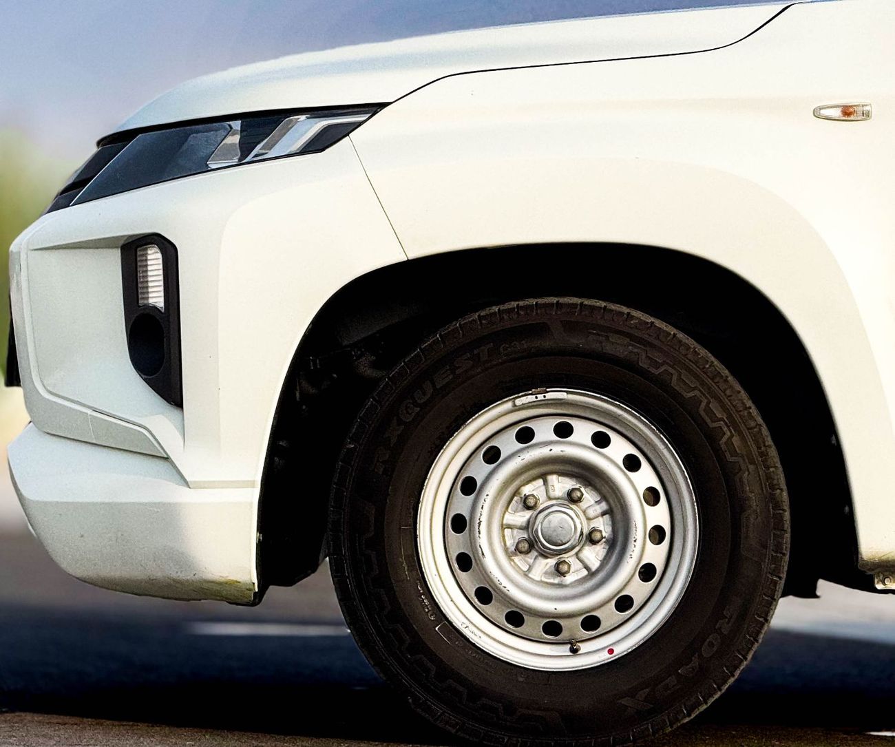 Mitsubishi L200 GL 2.4L (128 HP) Single Cab Utility Mitsubishi L200 2.4L 2WD 2022 GCC accident-free in excellent con